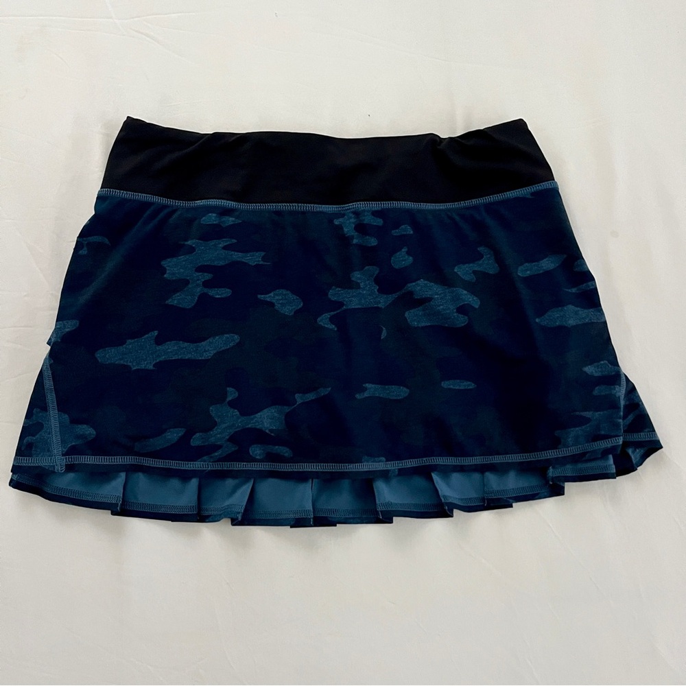 Lululemon Skirt Women's Size 6 Lotus Camo Oil Slick Blue Pace Setter Skirt Skort